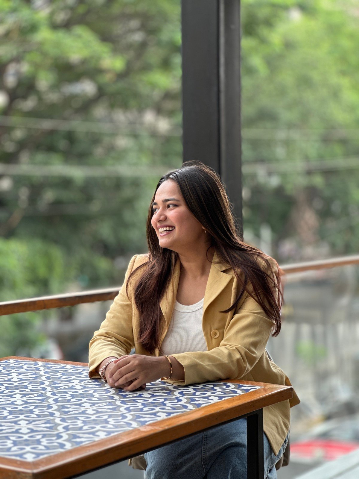 Shweta Birari cafe portrait